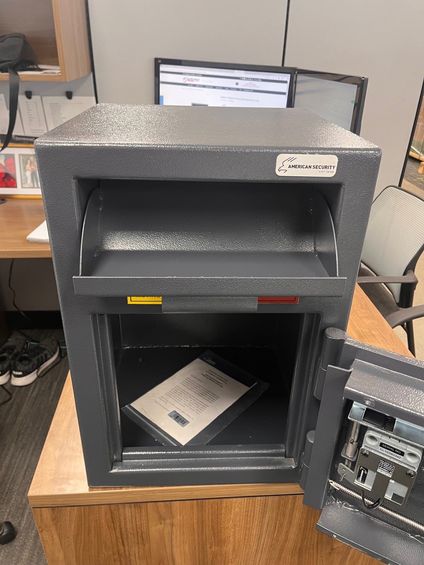 AMSEC DSF2014 Front Load Depository Safe - Blemished