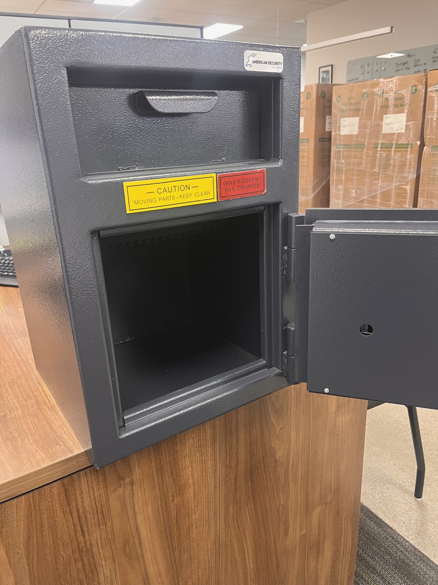 AMSEC DSF2014 Front Load Depository Safe - Blemished