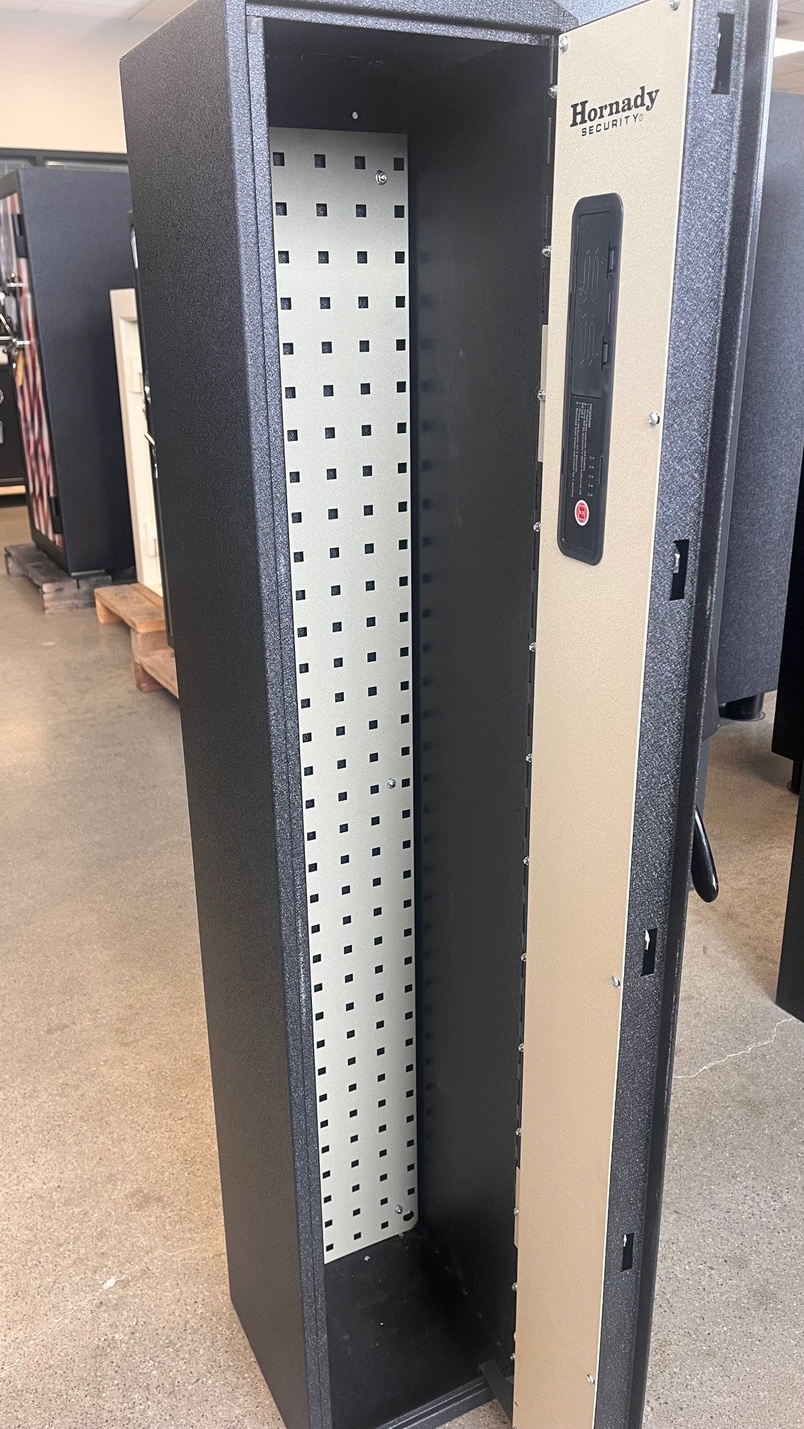 Hornady 98196WIFI Compact Safe Ready Vault with WIFI - Blemished