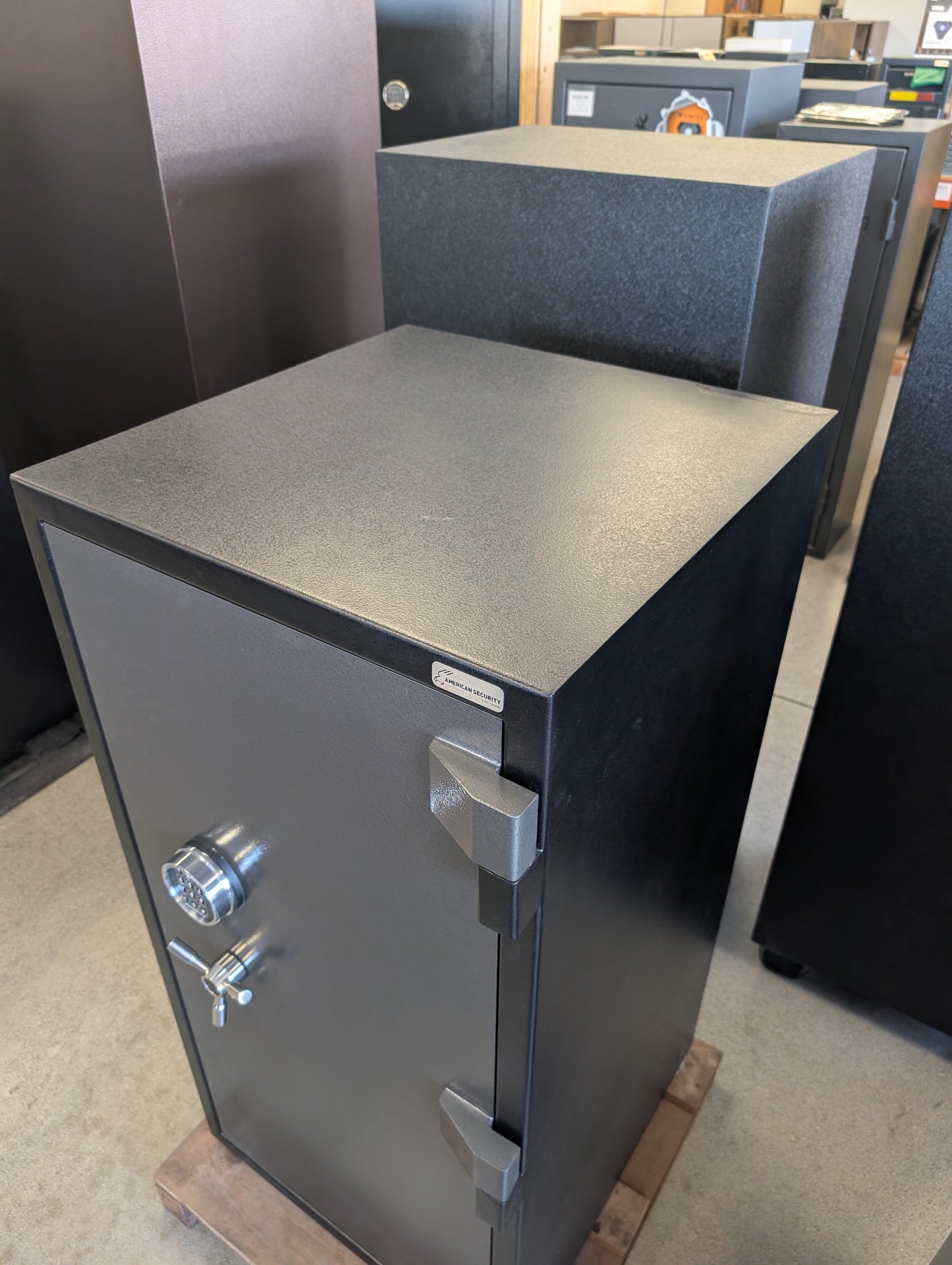 AMSEC BFS4520E1 Extra Large Burglary and Fire Safe - Blemished