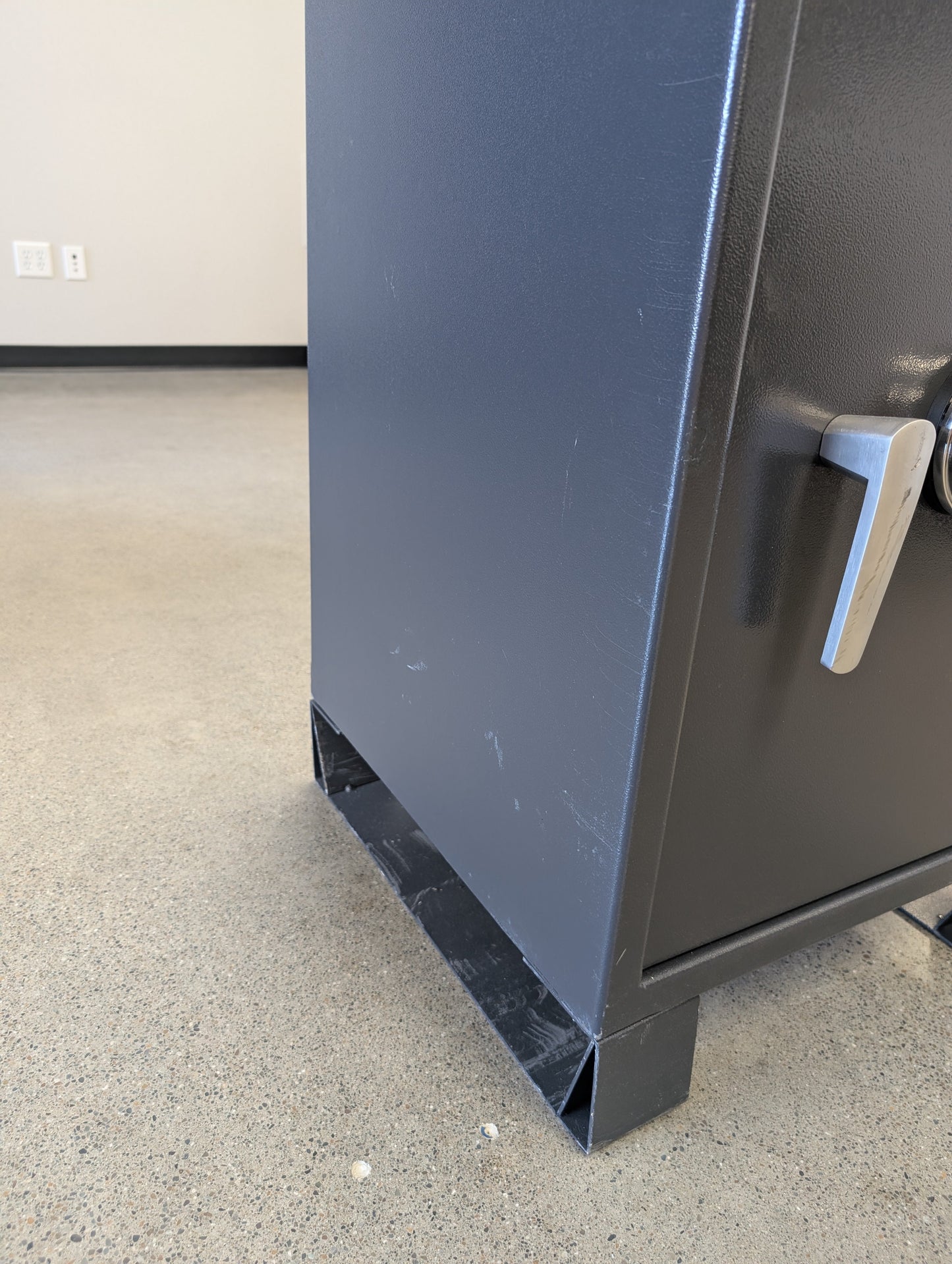 AMSEC BWB4020FL Wide Body Deposit Safe - Blemished