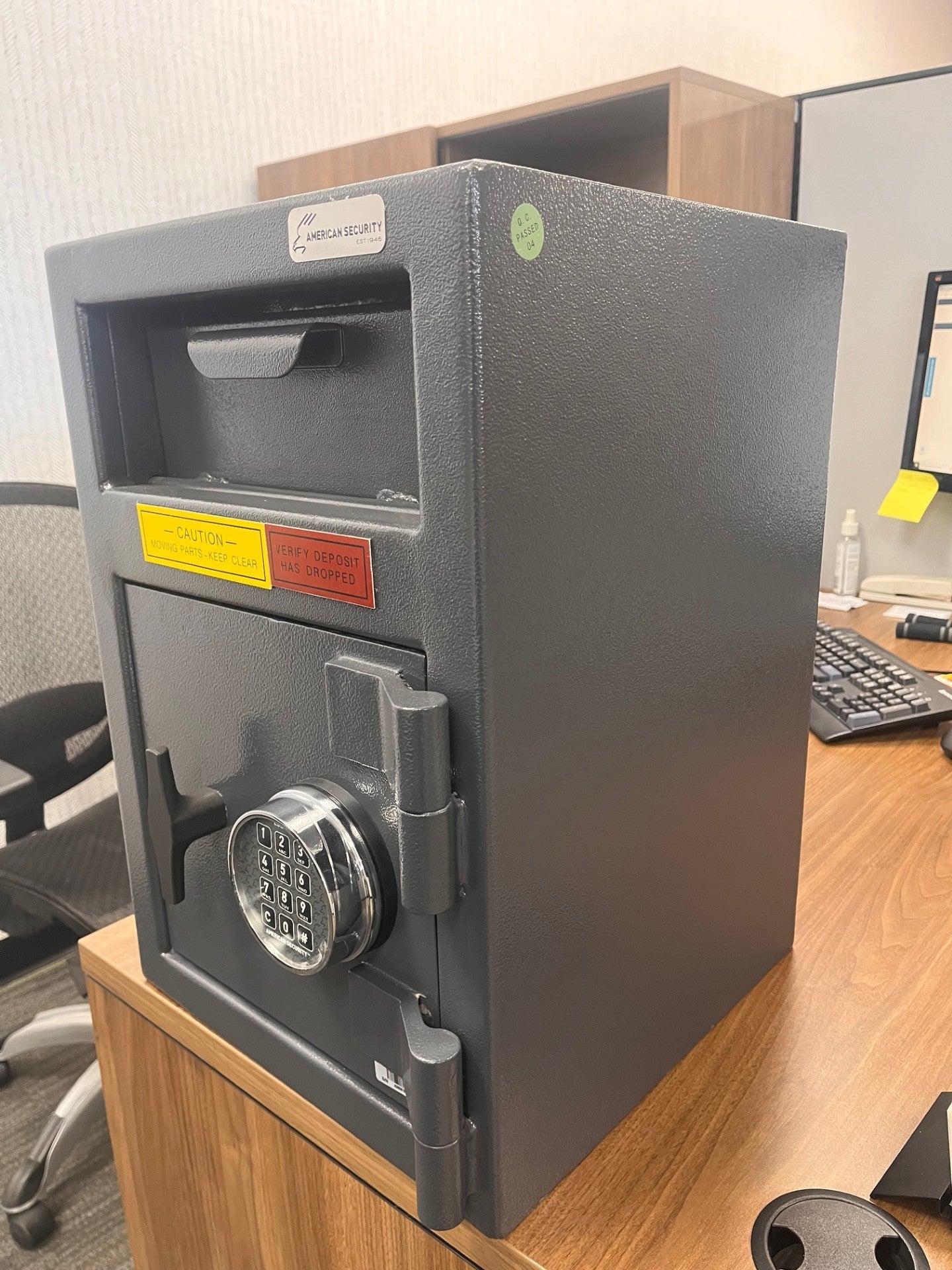 AMSEC DSF2014 Front Load Depository Safe - Blemished